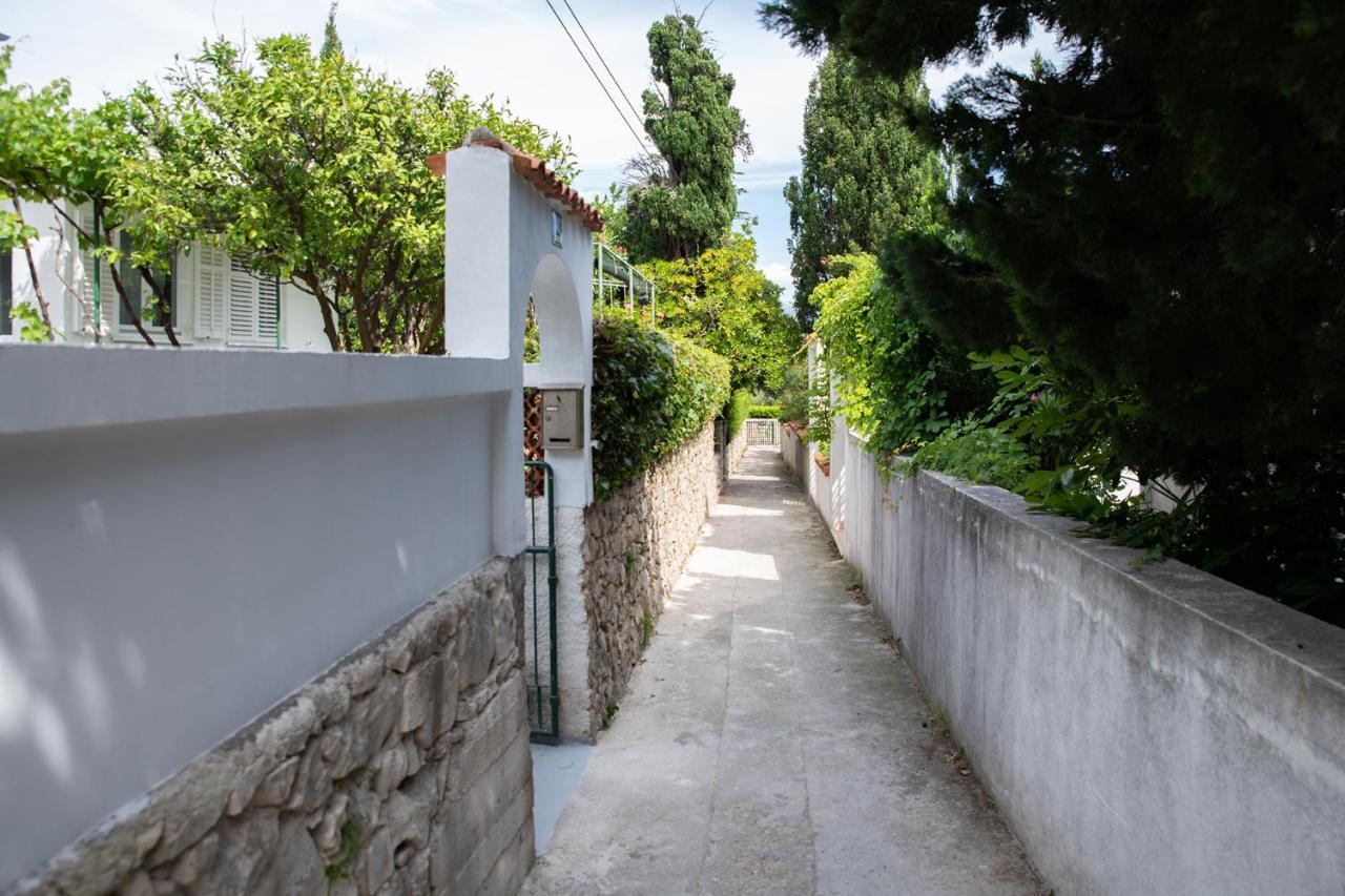 Apartmani Vrtodusic Banjol 외부 사진