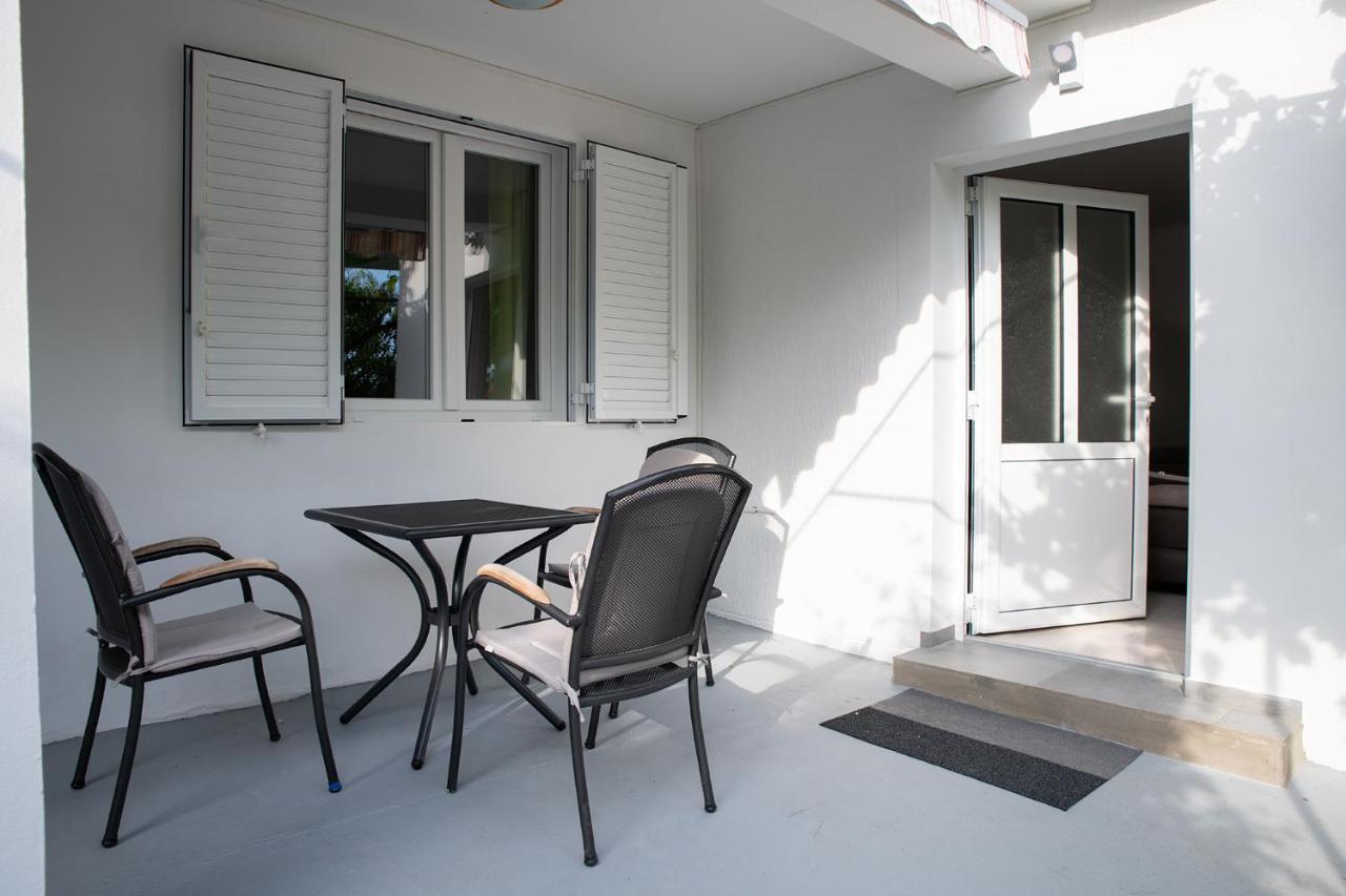 Apartmani Vrtodusic Banjol 외부 사진