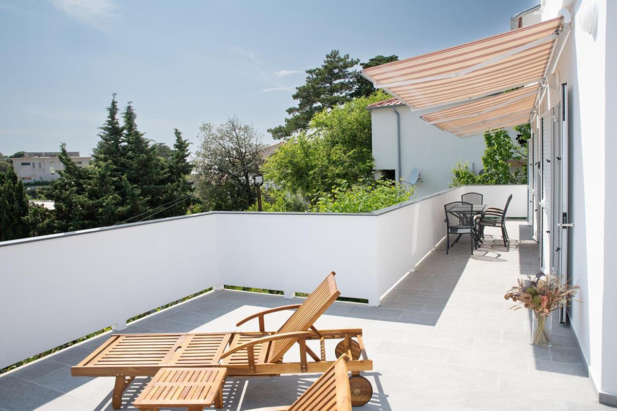 Apartmani Vrtodusic Banjol 외부 사진