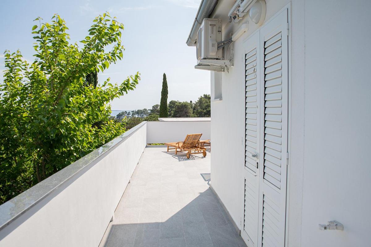 Apartmani Vrtodusic Banjol 외부 사진